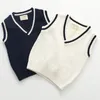 Pullover 17 anni Autunno Bambini Cappotto con scollo a V Ragazzi Ragazze Uniformi scolastiche Stile college Cotone Swearter Adolescenti Gilet Gilet 230905