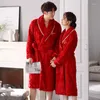 Kvinnors sömnkläder tjocka varma flanellrockar par pyjamas set fritid bekväm mjuk lång badrock röd bröllop festlig nattklänning