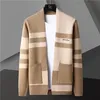 Chandails pour hommes printemps cardigan pull vêtements d'extérieur manteau pour hommes tendance beau mode décontracté allmatch 230905