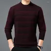 Мужские свитера 2023, осень и зима, полосатый трикотаж, пуловер с круглым вырезом и прямыми рукавами, модный городской простой теплый свитер
