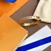 Klassiska armband Kvinnor Bangle Luxury Designer L-Letter Armband 18K Gold Plated 925 Silver Plated rostfritt stål Armband Womens Wedding Jewelry Gifts Y23290