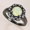 Fedi nuziali di lusso femminile bianco rotondo opale anello fascino 14KT oro nero per le donne carino sposa fiore di cristallo fidanzamento