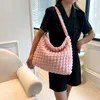 Worki wieczorowe 2023 Trend plisowany w chmurze torba pod pachami bąbelkową gazą ramię koreańskie kawai na pikowana moda mody crossbody