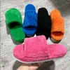 Slippers 2023 Plush Fluse Flat Home Autumn and Winter Fashion Massion Flip Flop Flop Casual Women’s