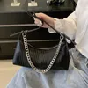 Akşam Çantaları Lüks Crossbody Tasarımcı Orta Boyut Deri Under Under Extering Omuz Çantası Kadınlar Zincir Vintage Klasik Çanta 2023 Trend