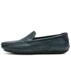 Scarpe eleganti Uomo Scarpe casual Marchio di lusso Estate Vera pelle Mocassini da uomo Mocassini Scava fuori Traspirante Slip on Scarpe da guida BTMOTTZ 230907