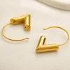 Enkel studörhängen 18K Guldpläterad bokstav V Luxury Designers Letters Stud Geometric Hoops Women Dangle Earring Wedding Party Jewerlry