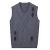 Mäns västar Autumn Wool Sticked Casua Vest V-Neck Korean Slim Fit Sleeveless Business Waistcoat Plus storlek 3XL