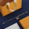 Goldene Halsketten, Charm-Ketten, Armbänder, Ohrringe, Alphabet, Blumenform, ovale Ohrringe, Designer-Schmuckset mit Box, Damen-Weihnachtsgeschenke