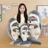 Groothandel schattige haai hond knuffel kinderspel Playmate Holiday gift pop machine prijzen