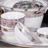 Set di stoviglie Europeo Jingdezhen Bone China Set Creativo Piatti da tavola in ceramica Cucchiai 58 pezzi di regali di nozze per la casa