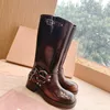 حزام تسخير حزام البقر البقر من الجلد راكب الدراجة النارية أحذية الركبة مكتنزة الكعب Zip Knight Boots أزياء مربع الجوارب الكاحل للنساء مصنع الأحذية أحذية المصنع