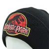 Beanie/Kafatası Kapakları Jurassic-Park Dinozor Kapakları Kış Şapkası Beanie Pamuk Örgü Kafataları Beanie Hip Hop Açık Sokak Giysesi Şapkaları Hayranlar İçin Noel Şapkası X0907