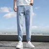 Pantaloni da uomo Primavera ed Estate Jeans leggeri di grandi dimensioni Elastico a nove punti Haren Semplice Casual Piccolo piede