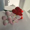 Dekoratif çiçekler sevimli kırmızı pembe tığ işi çilek ev dekoru el yapımı bitmiş pamuk sahte meyve düğün buketleri kız arkadaş