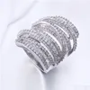 Anneaux de mariage Fl Princess Cut Bijoux de luxe 925 Sterling Siver Sier Saphir Blanc Simated Diamond Gemstones Mariage Femmes Bague Drop Dh2Xu