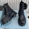 Prad Designer Autumn and Winter Triangle Logo Kobiety Brytyjskie buty w stylu wysokie buty damskie Martin Boots krótkie buty Lace Up Nylon Mid Bot