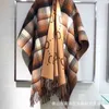 여자 케이프 디자이너 New G Wool Scarf Letter Cashmere Shawl 가을/겨울 따뜻한 술 스카프 케이프 목 P76I