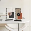 Orologi da tavolo Orologio da scrivania semplice Ornamenti Accessori per la casa Camera da letto silenziosa Soggiorno Simpatico allarme digitale di lusso Decorazione artigianale