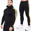 Tute da uomo Atletica 2 pezzi Tuta casual Zip intera Jogging Tuta sportiva Allenamento Set sportivo Abbigliamento sportivo