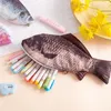 Sac à stylos carpe, pochette de maquillage en forme de poisson réaliste, trousse à crayons avec fermeture éclair, cadeau décontracté, lavage de toilette, sac à main amusant
