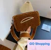 Gros Top Trendy Peluche Petit Sac Carré pour Femmes Large Bandoulière Style Occidental Messenger Sac Mignon Mode Mobile Téléphone Sacs pour Femmes