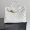 Sac à main pour femme Bvs 2023 Vente chaude Botega Veneto Été Nouvelle peau de mouton tressée avec nœud en métal à bandoulière unique Sac pour femme Moyen X