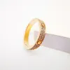 Neuer hochwertiger Designer-Ring für Damen, Diamantring, Titan-Bandringe, klassischer Schmuck, Herren- und Damen-Paarringe, Valentinstagsgeschenk