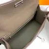 Sacs de mode fourre-tout sac à main de créateur sac de messager pour femme sacs de créateurs de haute qualité fourre-tout de luxe sac de dîner avec museau doré et bouton argenté Hasp Soft Flap Pocket lady bag