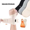 Wsparcie nadgarstka 1PC Regulowane opaski na nadgarstki Brace Gym Sportmasbasbasbaspband Clakbal Protector oddychający pasek opaski Bezpieczeństwo