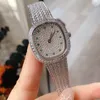 Kadın Diamond Watch Quartz Hareket Tasarımcısı Saatler 29.6x26.6mm Paslanmaz Çelik Bilek Bant İş Bilgisayar Saati Montre De Luxe