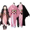 Costume a tema Anime Demon Slayer Kimetsu No Yaiba Tanjirou Kamado Nezuko Cosplay Donne e uomini Kimono Bambini Set di costumi cosplay 230907