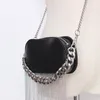 Sacs de taille de luxe longue chaîne en métal gland femmes Fanny Packs ovale noir cuir PU ceinture téléphone bandoulière sac à bandoulière 230906