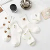 Chaussettes d'été en pur coton pour femmes, 5 paires, blanc, dessin animé, ours en peluche, Tube moyen brodé, Kawaii