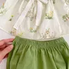 Ensembles de vêtements mignon né bébé fille vêtements manches bouffantes col carré dessin animé motif ours chemise tops bloomers shorts 2pcs ensemble d'été ins