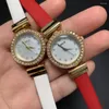 Montres-bracelets en gros liquidation ventes 1lot 7pcs corée filles étudiants montres en cristal étanche bracelet en cuir montre quartz shell femmes