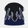 Bérets Y2K Goth Flame Hat pour femmes fille Punk Fire motif Beanie Halloween crâne tricoté casquette mode Hip Hop Bonnet cadeaux de noël