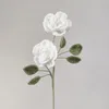 الزهور الزخرفية الانتهاء من زهرة الوردة الوردية المصنوعة يدويًا الكروشيه المصنوع يدويًا.