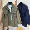 Damenjacken 2023 Herbst Korean Fashion Design Fühlen Sie sich locker entspannt Freizeitjacke Kordelzug Taille gewickelt Arbeitsstil Weibliche Kleidung