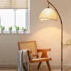 Stehlampen Zeitgenössische elegante Stehlampe Schalterabdeckung Minimalistischer Designer Warme Beleuchtung Lampadaire De Salon Home Decor