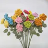 Dekorative Blumen, fertige handgestrickte Rosenblume, handgefertigt, gehäkelt, künstliche, gefälschte Valentinstagsgeschenke, Hochzeitsfeier-Dekoration