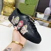 Designer skor g duk sneakers kvinnor män lyx kalvskinn casual skor mocka trim gummi sula riktigt läder tryck mode utomhus fritid platta fläckar skor tränare tränare