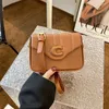 2023 verão nova moda versátil doce cor pequena textura quadrada carta um ombro crossbody saco folga 85% de desconto