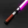 LED Light Sticks TXQSABER Neo Pixel Lightsaber Smooth Swing Zwaar duelleren RGB SNV4 Metalen gevest FOC Blaster Speelgoed Jedi Laserzwaard Cosplay 230906