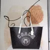 Женские дизайнерские сумки Tote 2023 Новая сумка с магнитной пряжкой Old Flower Big Tote City Большой емкости на одно плечо Портативная сумка для покупок Прямые продажи с фабрики