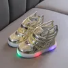 Scarpe da ginnastica per bambini da esterno atletiche Scarpe da ginnastica per bambini da bambina luminose con scarpe sportive per ragazze leggere Taglia 2130 Scarpe casual per bambini con luce a LED 230906