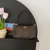 Sac à main à bandoulière croisée pour femmes, bon marché, 90% de réduction sur Old Flower One Underarm, nouvelle mode d'été 2023, petit sac à main pour diffusion en direct, modèle 997