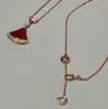 Collier pendentif en forme d'éventail spécial en or véritable 18 carats avec diamants et perles de coquillage naturel style agate rouge avec certificat et emballage en boîte PS9402