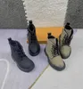 مصمم أحذية تمتد الدانتيل فوق الجوارب الطويلة أطفال بويز فتيات الركبة مارتن التمهيد الجوارب الشتوية الأطفال الصغار