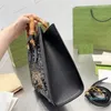 2023-Бамбуковая ручка Большая сумка Дизайнерская сумка Женская дизайнерская сумка через плечо Большой емкости Сумки через плечо Модные классические сумки